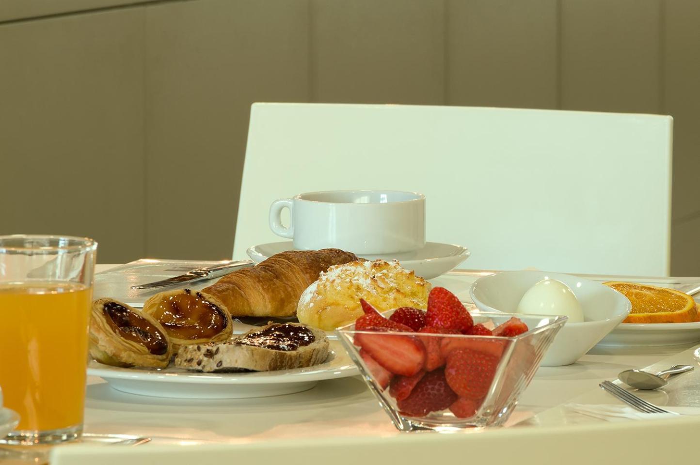 Cova Da Iria Hotel Фатима Екстериор снимка